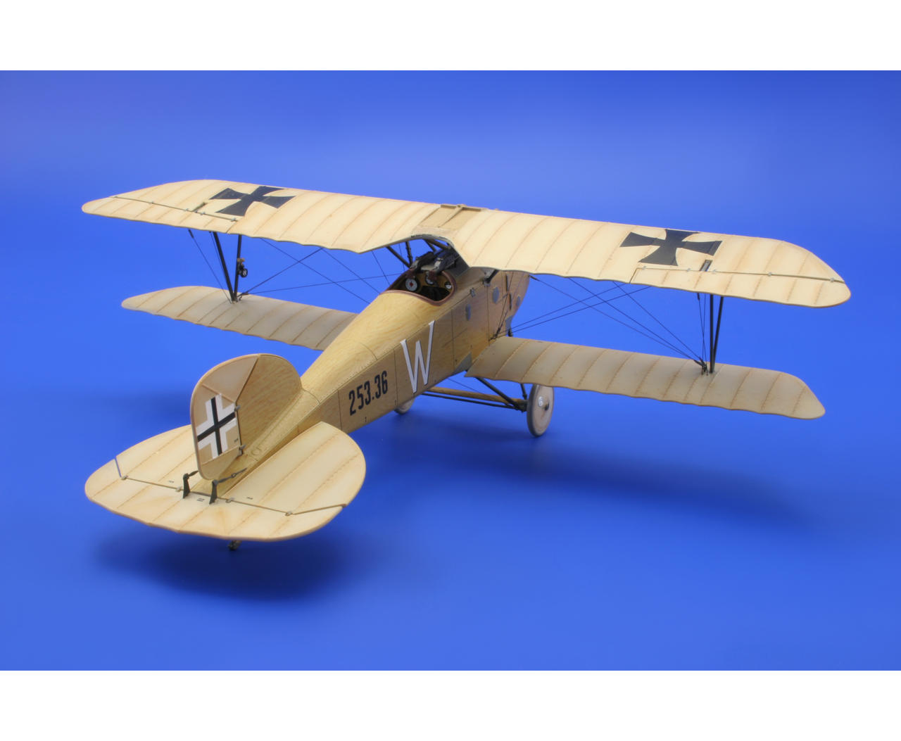 アルバトロス D.III OEFFAG 253 1/48 - エデュアルドeショップ