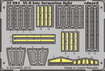 AV-8　後期型フォーメーションライト 1/32 